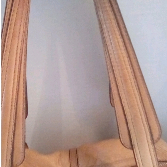 B. Makowsky Tan Leather Shoulder Bag - Picture 5 of 9